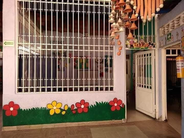 Salón de jardín del Liceo Pedagógico Andrés Alexander Mogollón