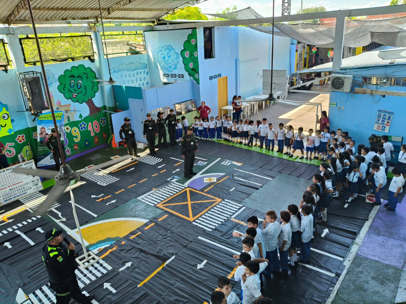 Charla educativa sobre prevención de accidentes de tránsito